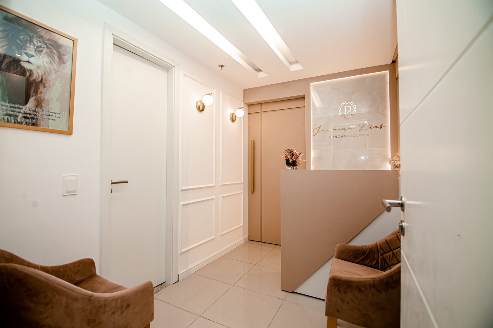 unique condominio